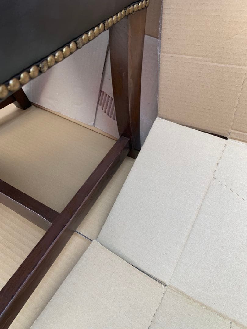 ハイバックレザーチェア・アンティークテイスト／2脚