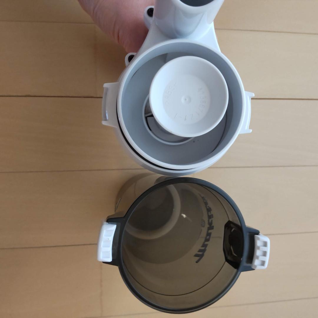 マキタ Makita 掃除機 10.8V充電式クリーナCL115 サイクロン仕様
