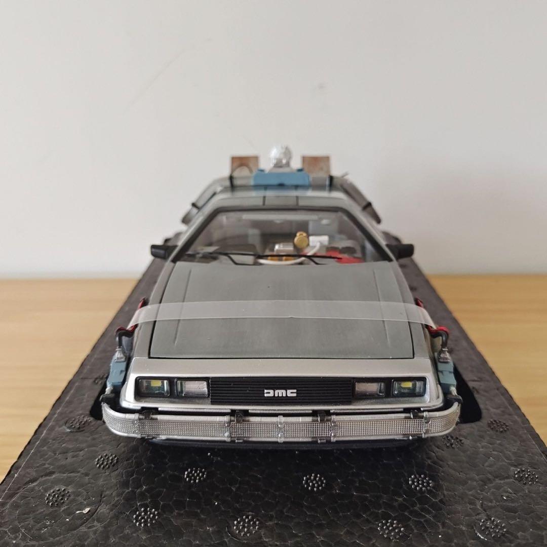 バックトゥザフューチャー デロリアン 1/18 Hot Wheels LED