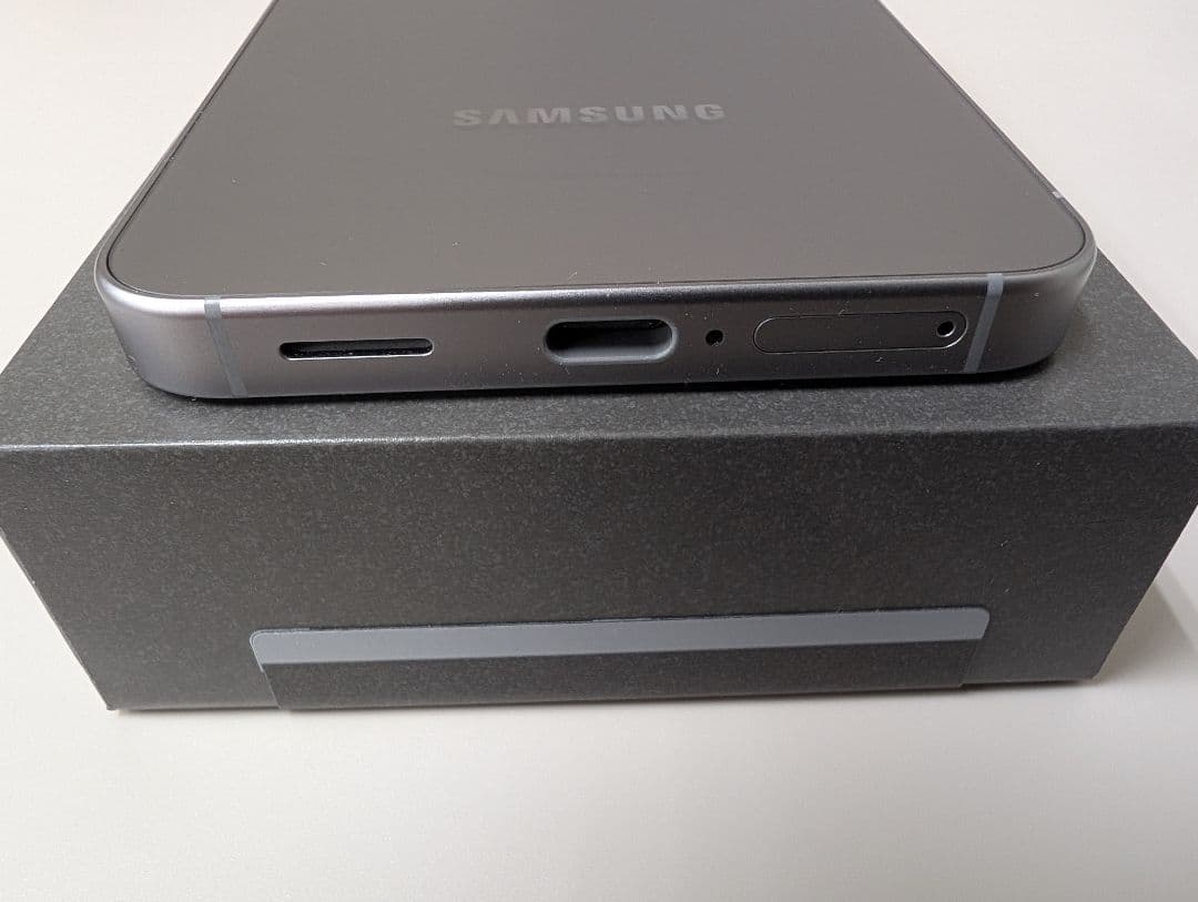 【美品】ギャラクシー S25 シルバー 256GB★SIMフリー★ほぼ未使用