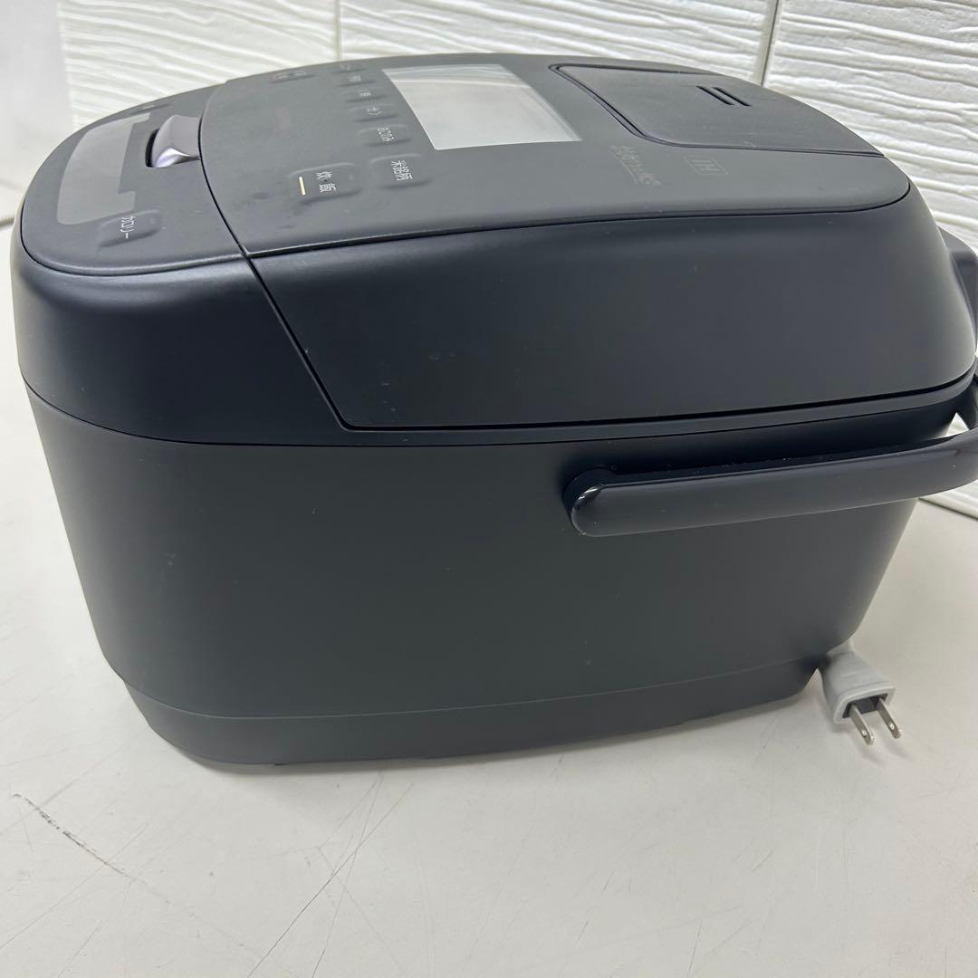 2022年製アイリスオーヤマ　炊飯器　KRC-ICA50-B 5.5合炊き