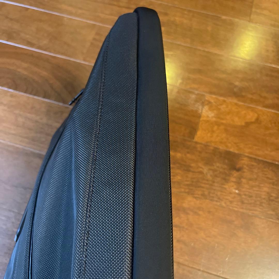 【新品】トゥミ　TUMI ラップトップカバー　PCケース　ブラック　パソコン