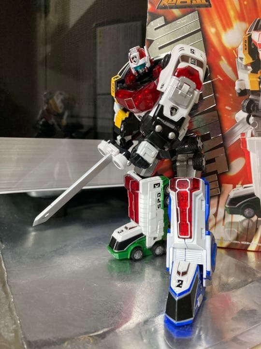特装戦隊　デカレンジャー　バンダイ　スーパーロボット超合金