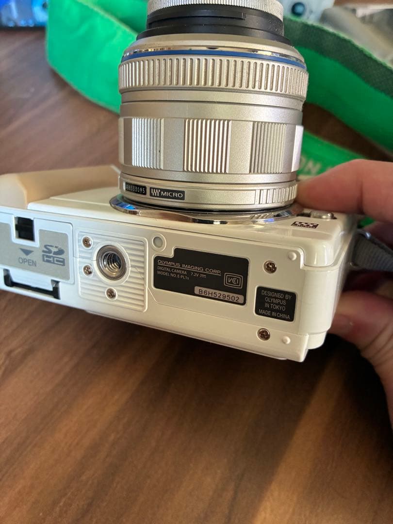 【美品】OLYMPUS PEN レザーケース+ストラップ+レンズプロテクター付き