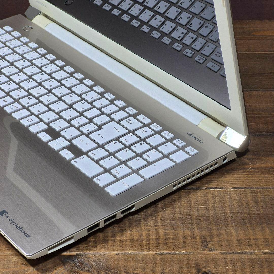 最新Windows11 ノートパソコン i7 16GB SSD512GB 015