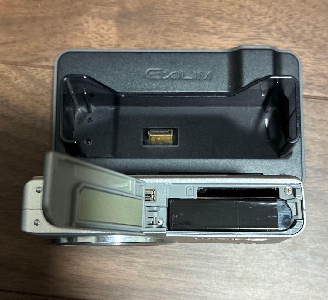 CASIO デジタルカメラ　EX-Z600