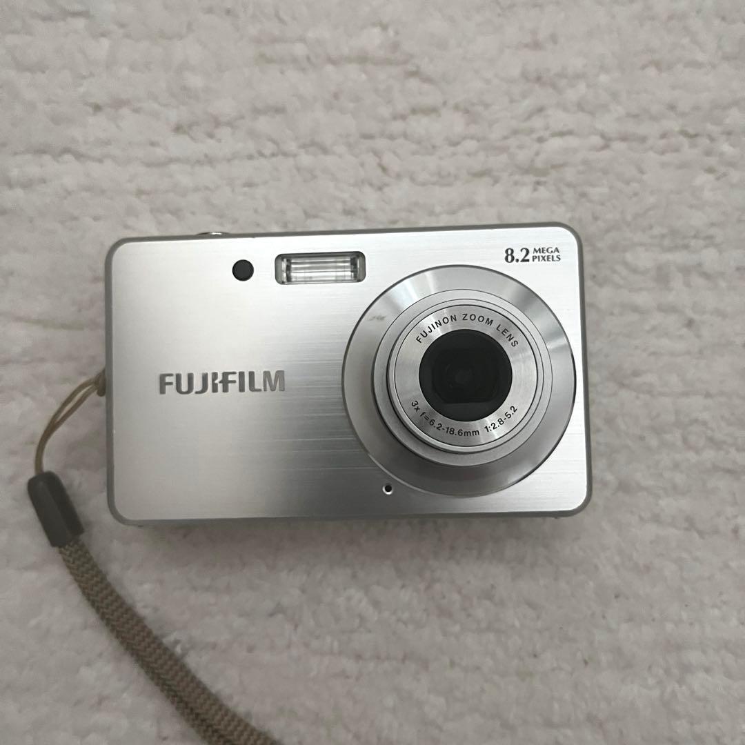 【FUJIFILM】デジカメ 充電器あり メモリー無し 動作確認済み【美品】
