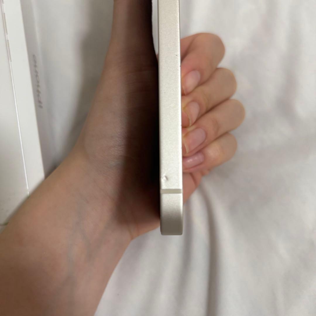 Apple iPhone 13 ホワイト 本体 箱付き　128g