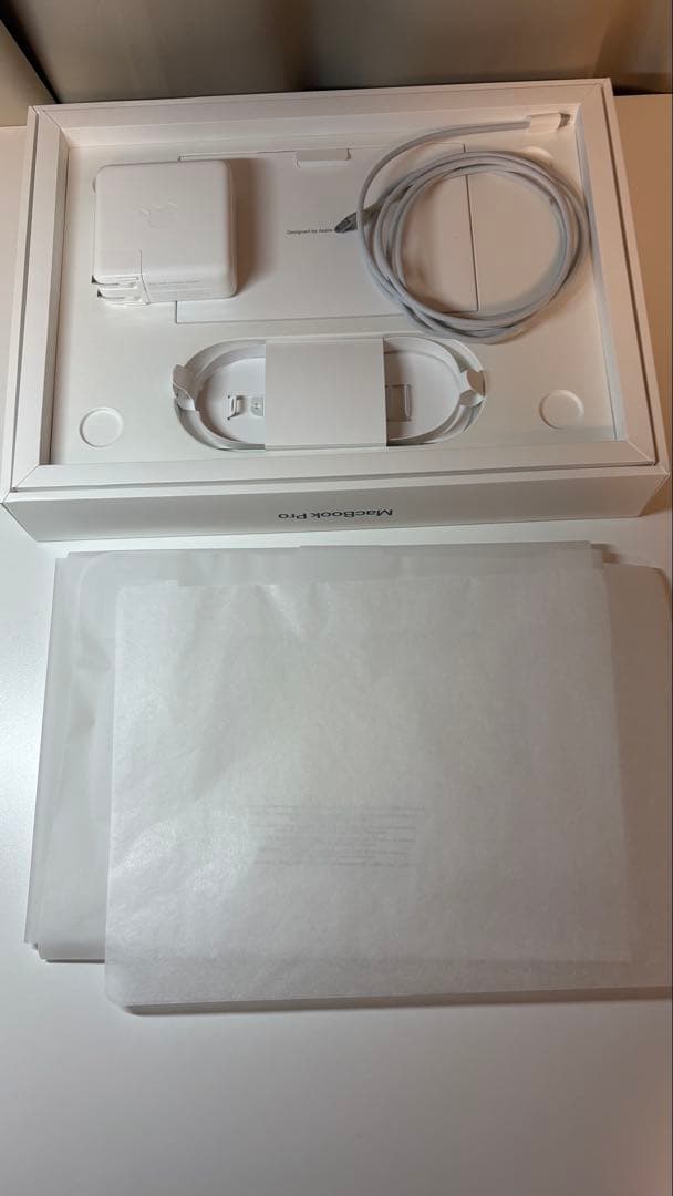 [美品] M1 MacBook Pro 16GB 14インチ 1TB