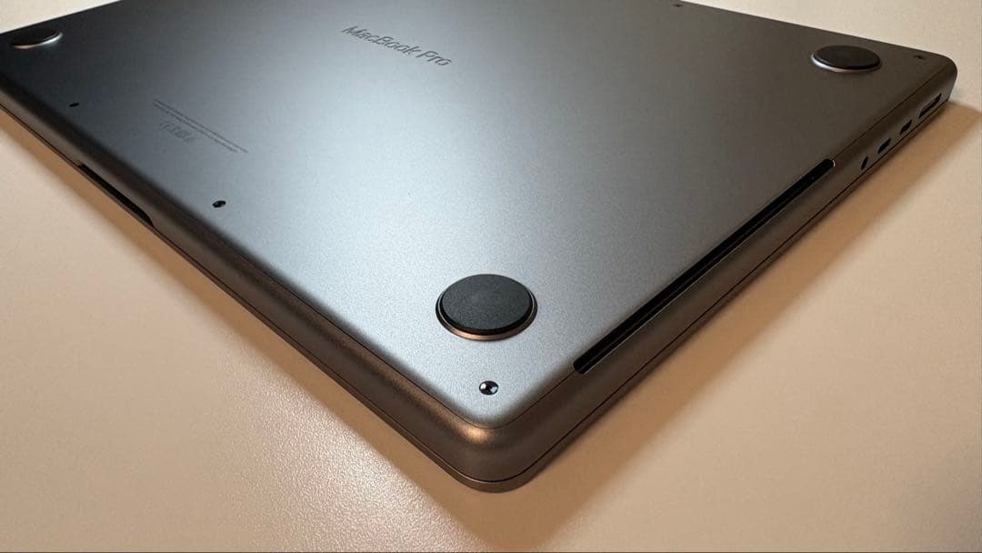 [美品] M1 MacBook Pro 16GB 14インチ 1TB