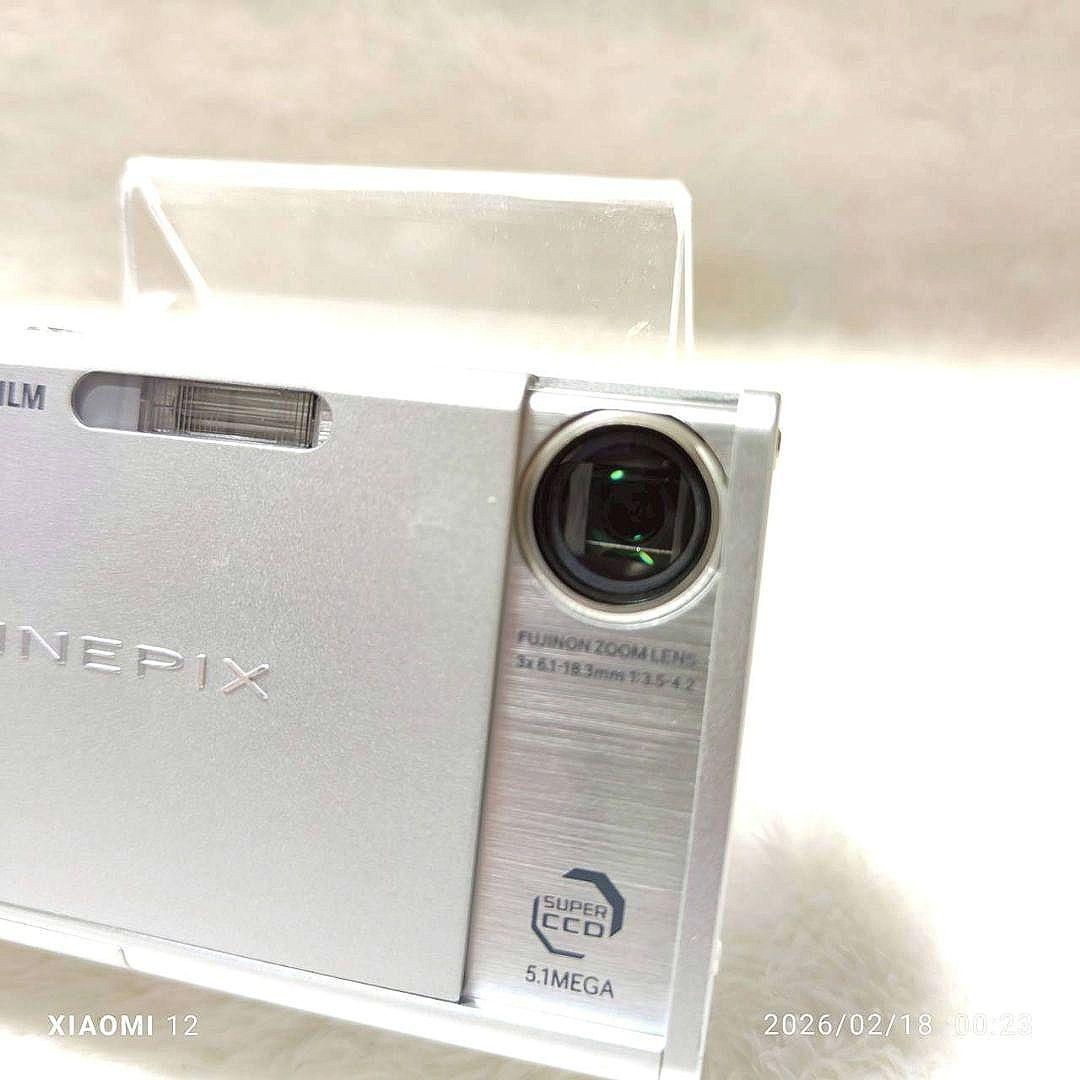 FUJIFILM Fainpix Z1 シルバー バッテリー 付属品 デジカメ