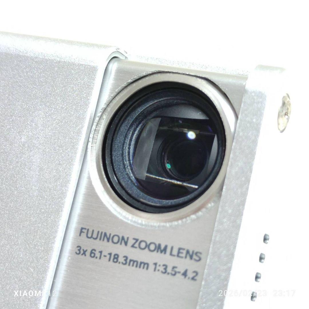 FUJIFILM Fainpix Z1 シルバー バッテリー 付属品 デジカメ