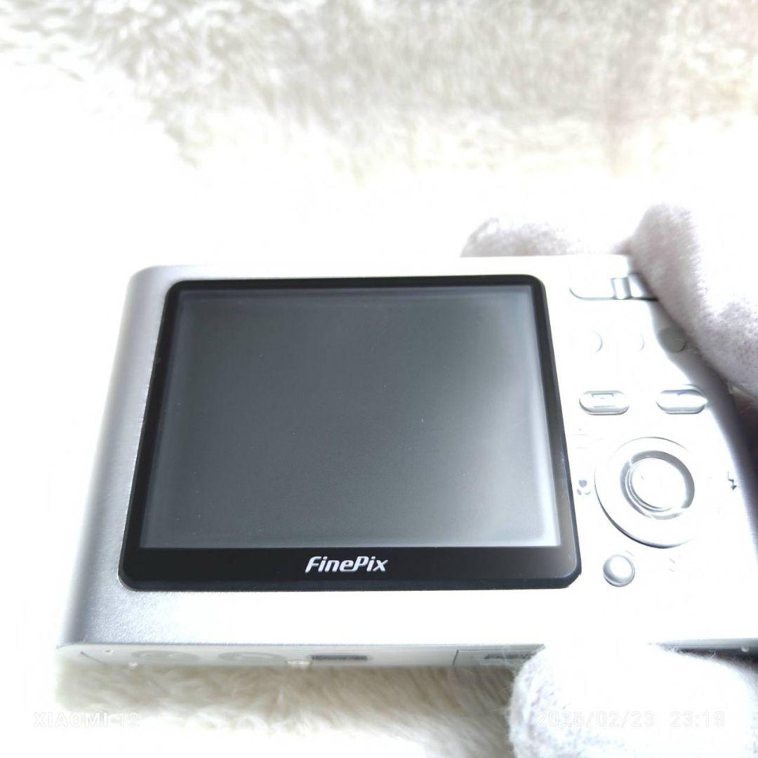 FUJIFILM Fainpix Z1 シルバー バッテリー 付属品 デジカメ