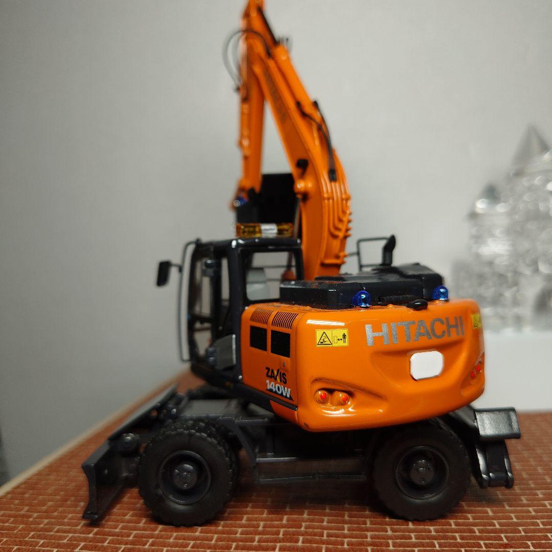 HITACHI ZX140W モノブーム&平爪バケット 雪像解体仕様(1/50)