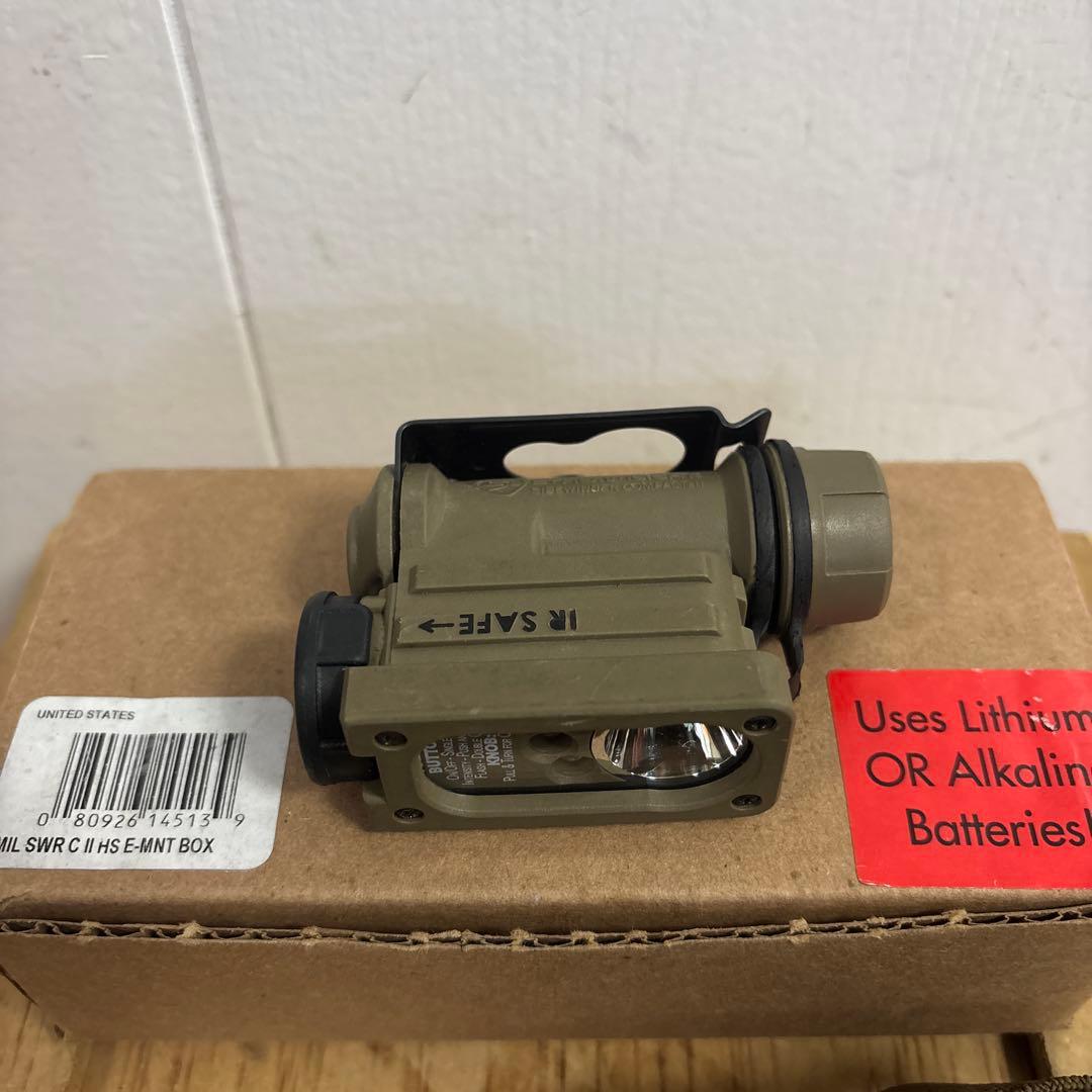 米軍　実物STREAMLIGHT SIDEWINDER COMPACT II ①