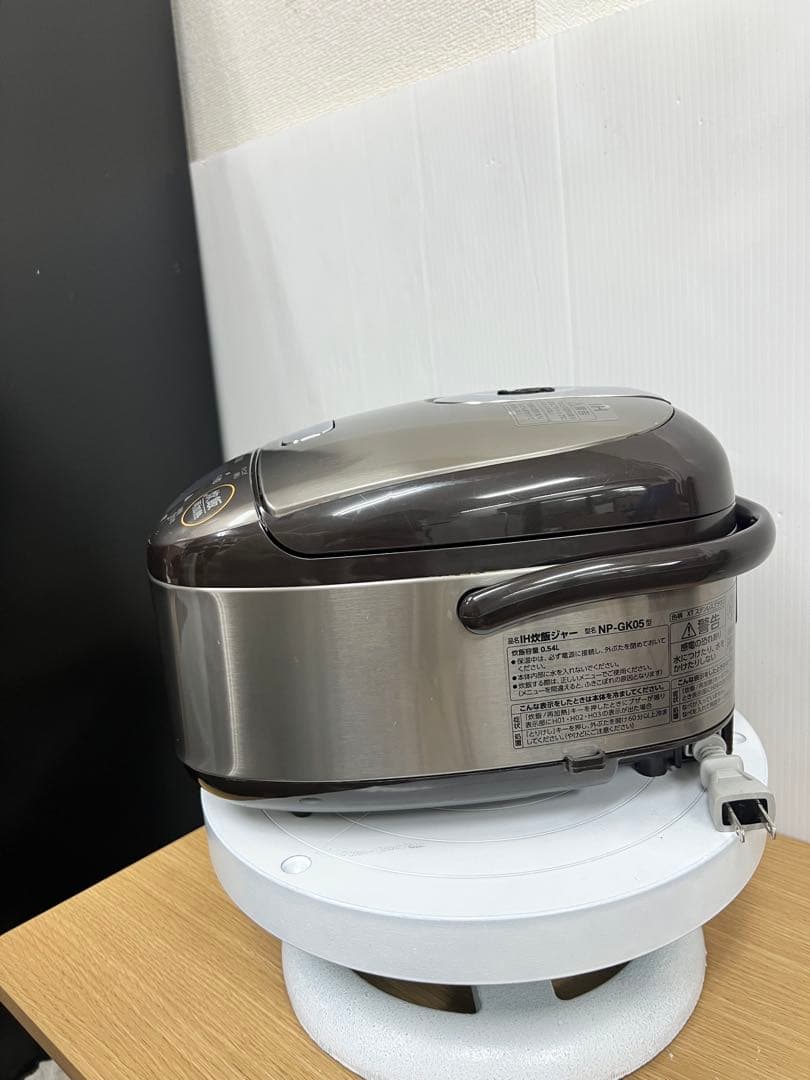 象印 Zojirushi IH炊飯器 NP-GK05（0.54L） 2021年齢