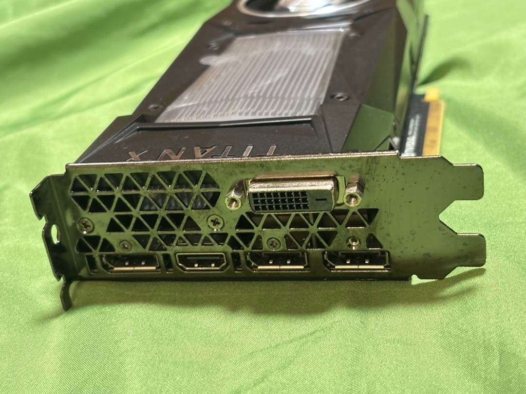 NVIDIA TITAN X (Pascal)グラフィックボード