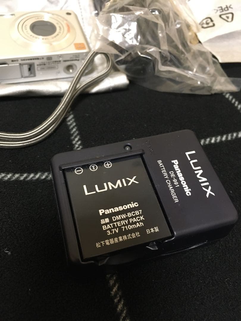 パナソニック コンデジ LUMIX DMC-FX7