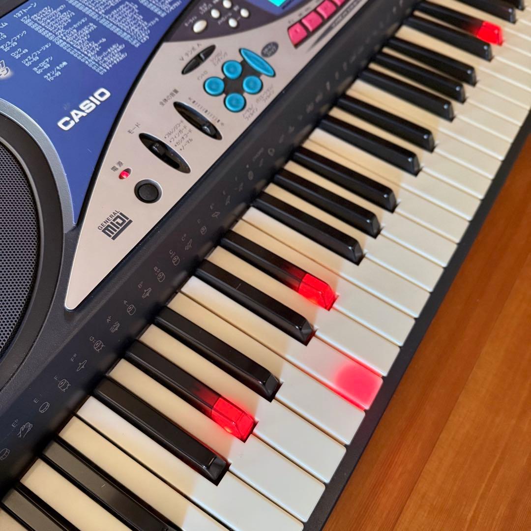 CASIO LK-55 光ナビゲーション61鍵 電子キーボード