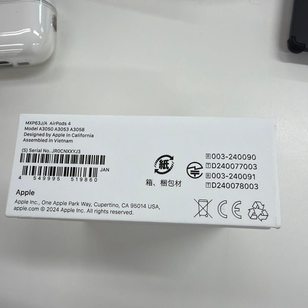 Apple AirPods 4 本体