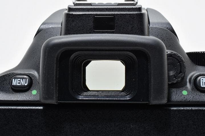 15764F 現状品 Nikon D5600 ニコン デジタル一眼 ボディ