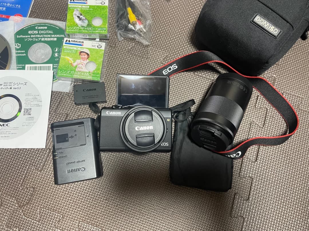 Canon M100 キヤノンM100