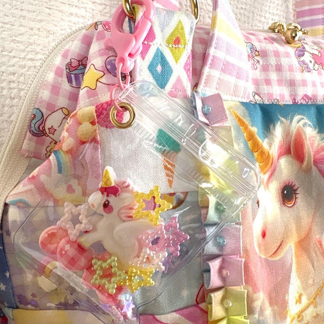 ♥︎ゆめかわ♥︎シャカシャカパッチワークBAG、ショルダー紐、可愛いチャーム付き♡