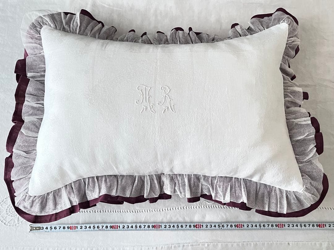 【美品】フランスアンティーク チュールフリル モノグラムクッション