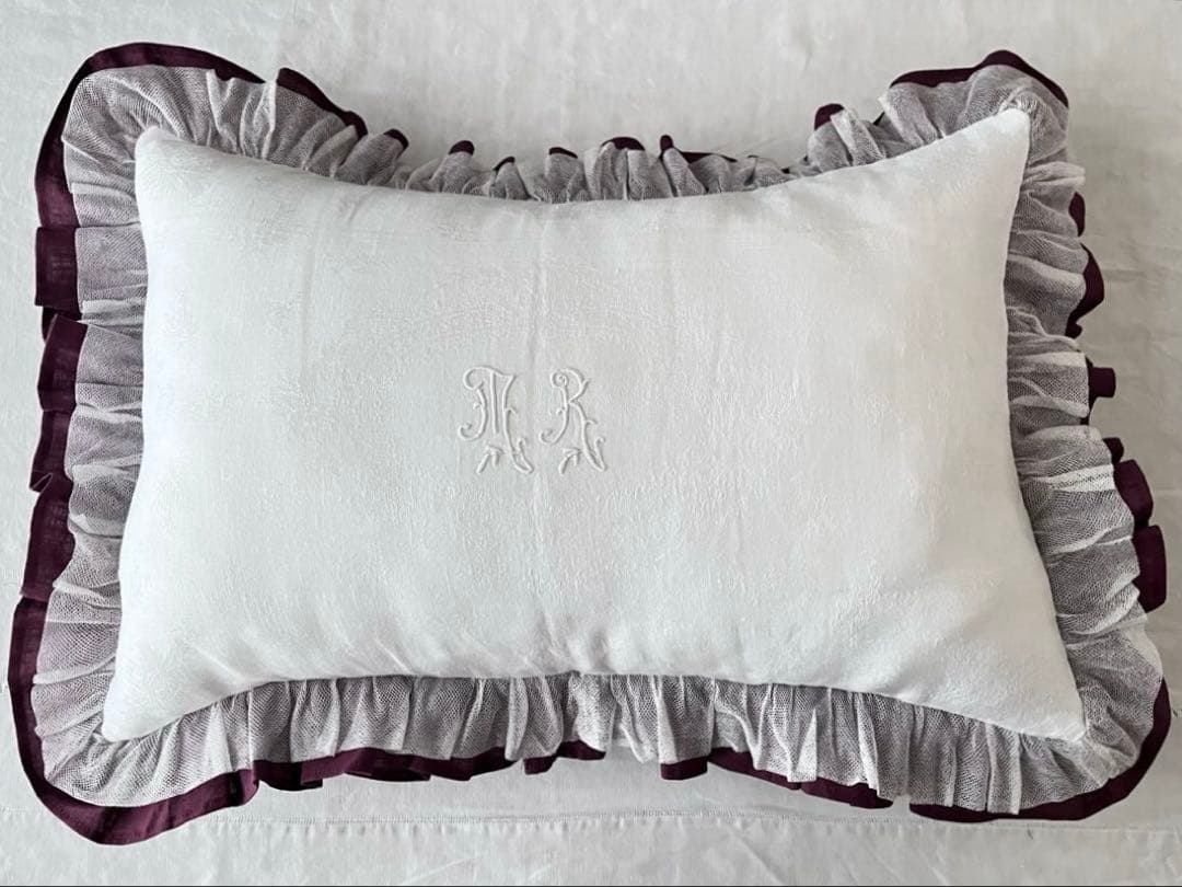 【美品】フランスアンティーク チュールフリル モノグラムクッション