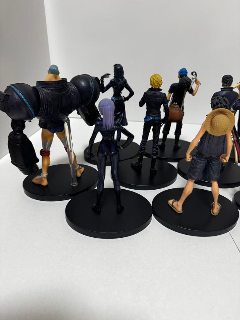 ワンピース　フィルムゴールド　フィギュア