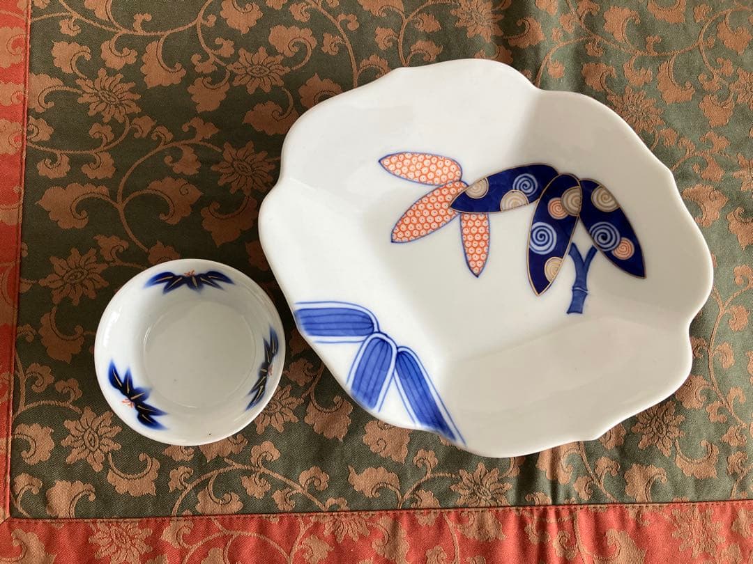 深川製磁　笹の柄 お刺身などの皿　のぞき 希少