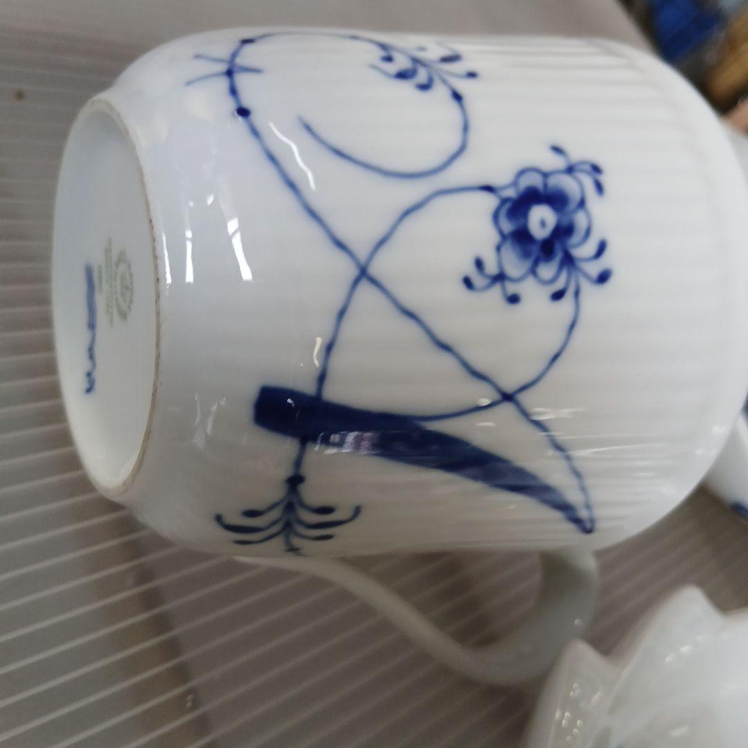l*8様   ローヤルコペンハーゲン　青い花柄 食