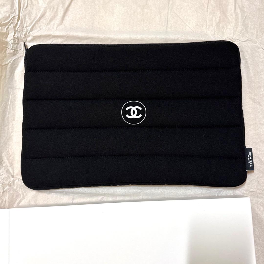 【新品/未使用/箱付き】 シャネル ノベルティ PCケース ポーチ