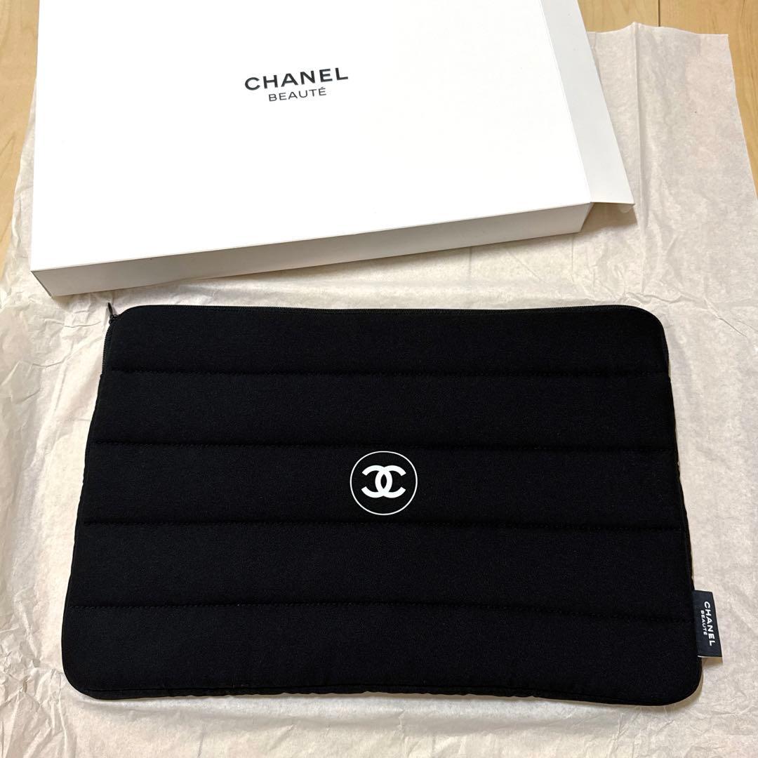 【新品/未使用/箱付き】 シャネル ノベルティ PCケース ポーチ