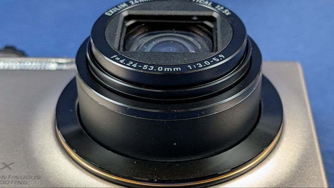 デジカメ　カシオ　EXILIM EX-ZR310　一部難あり