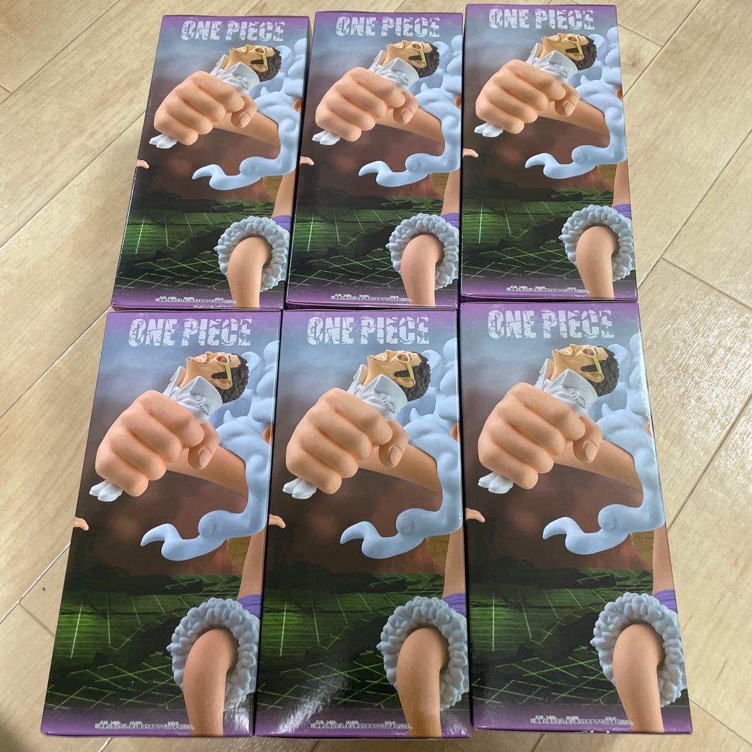 ワンピース メガワールドコレクタブルフィギュア ルフィVSボルサリーノ