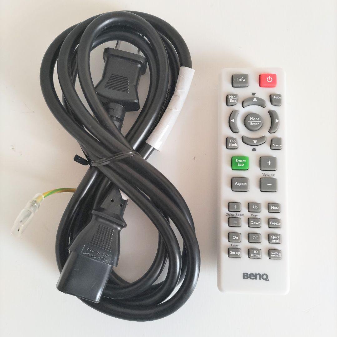 動作品 BenQ プロジェクター TW526