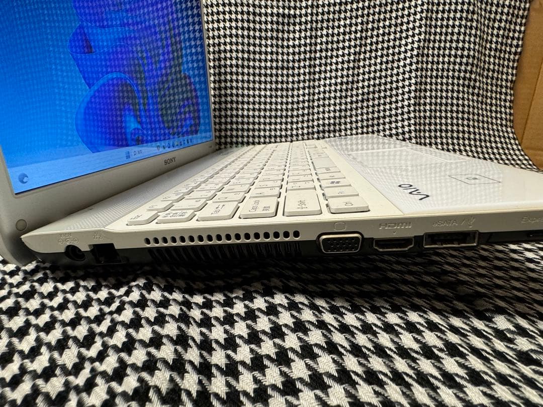 最終値下げ　驚速 SONY PCG-71311N win11 SSD 500GB