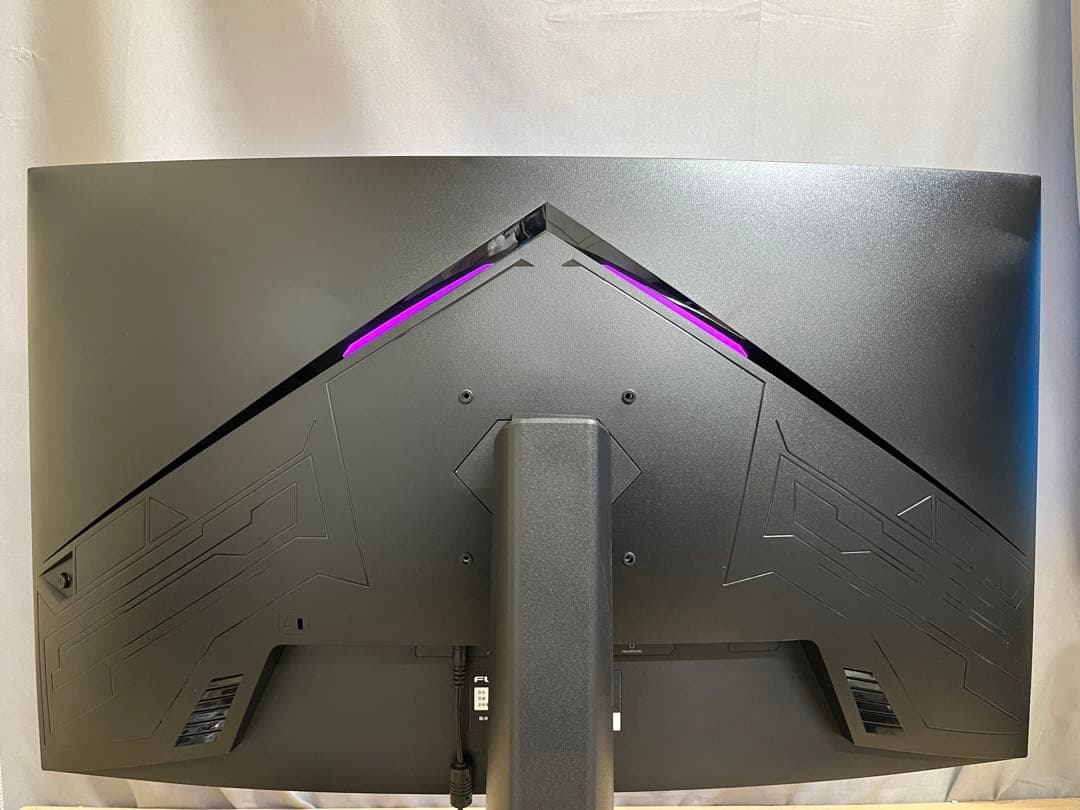240Hz 美品funai フナイ32インチゲーミング湾曲型モニター