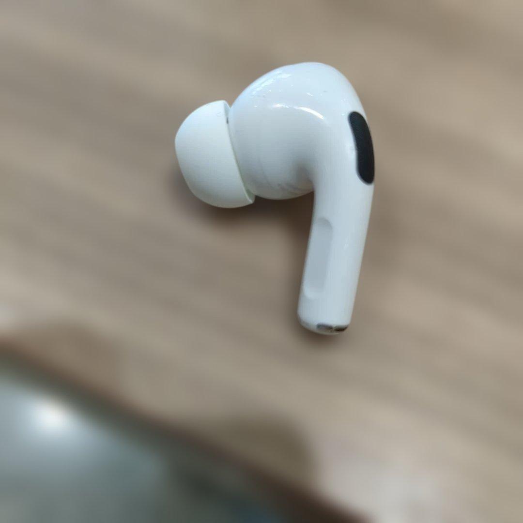 Airpods Pro 第2世代　左耳のみ　左イヤホン　プロ２