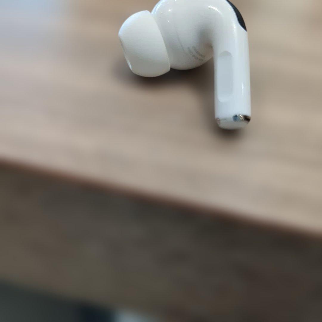 Airpods Pro 第2世代　左耳のみ　左イヤホン　プロ２