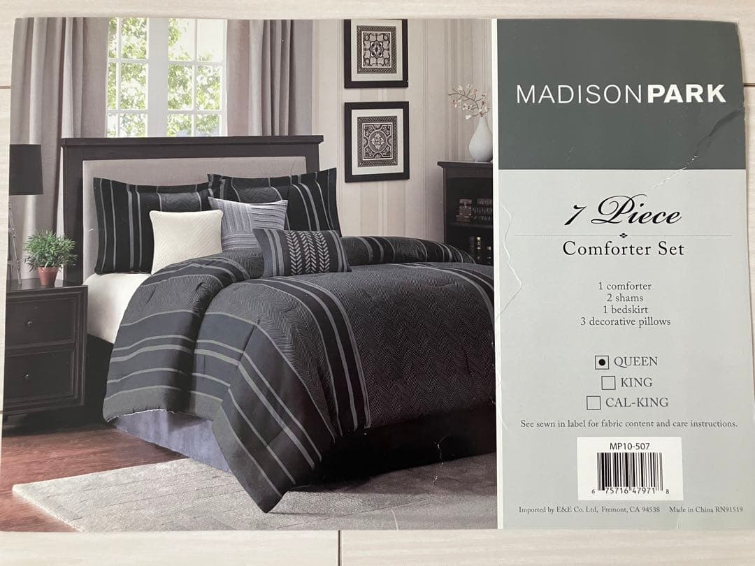 掛け布団、ベッドスカート、枕カバー2枚　4点セット　MADISON PARK