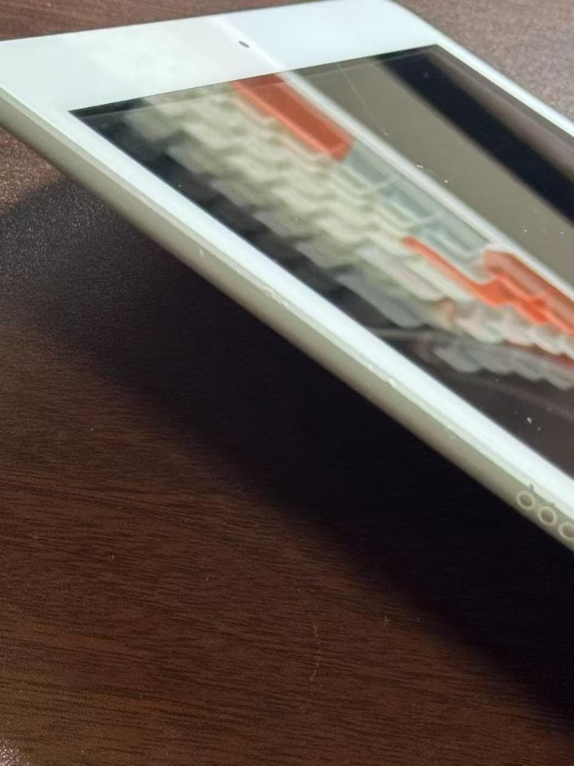 iPad 7 Wi-Fiシルバー 128GB 7世代