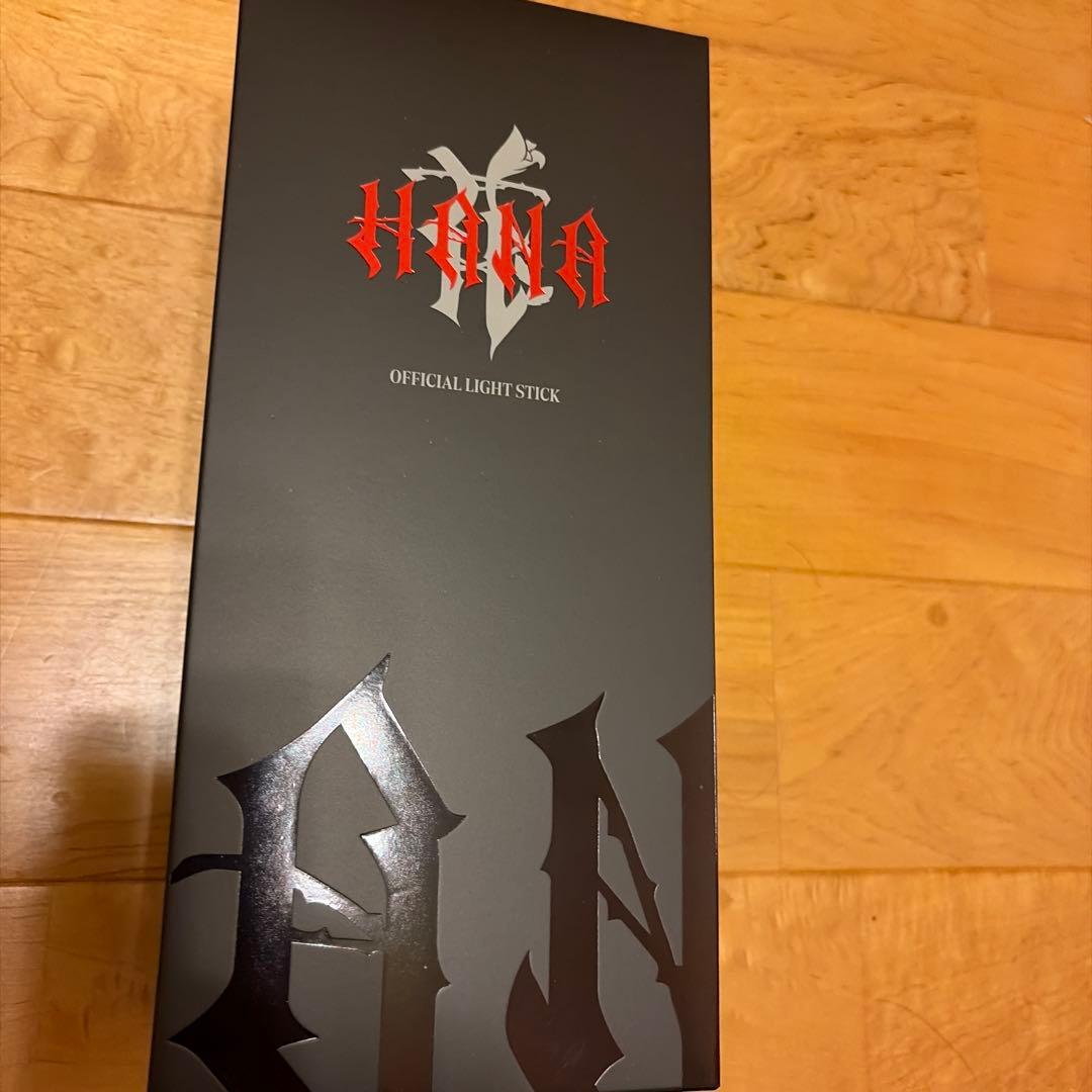 HANA ペンライトと新品ペンライトストラップ