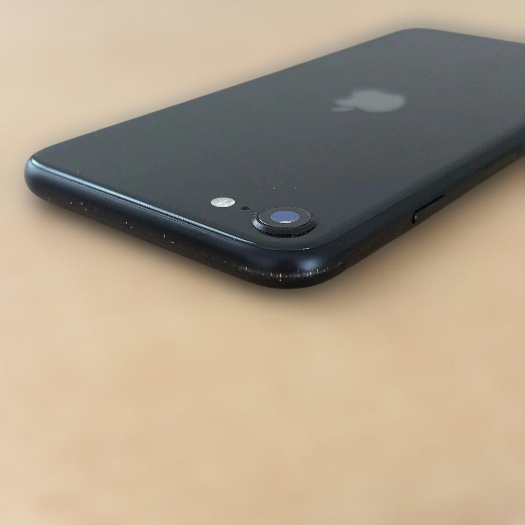 iPhone SE (第2世代) 128G バッテリー100%