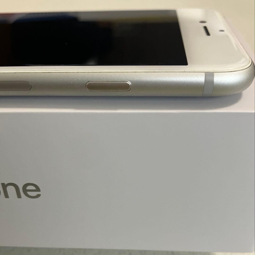 iPhone8 本体　箱あり