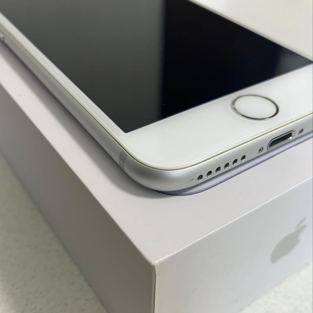 iPhone8 本体　箱あり