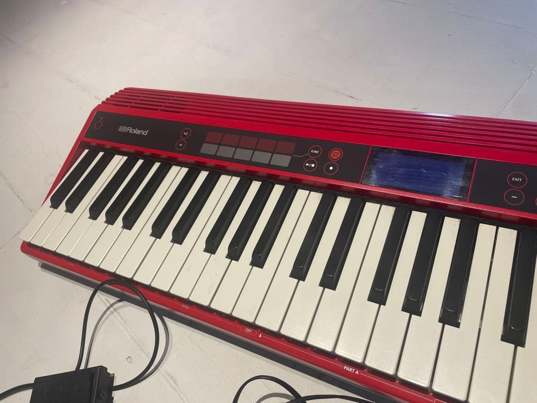 Roland GO:KEYS 赤