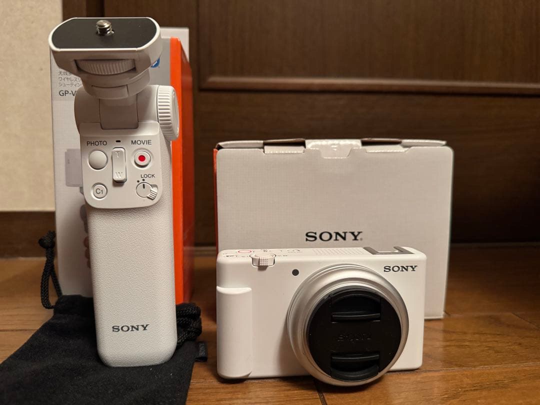 【り出品】SONY デジタルカメラ VLOGCAM 製品型名：ZV-1F