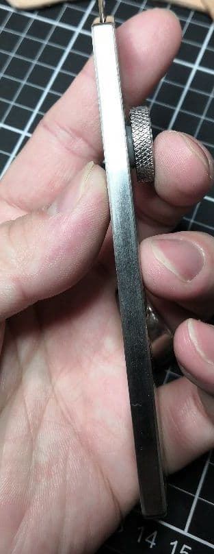 カッターナイフ  重厚感　迫力あり 特注品